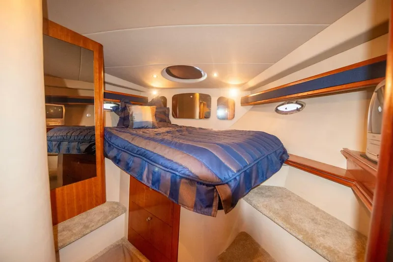 Slide: The Image of Cruisers 370 Express 2006 - 5881947