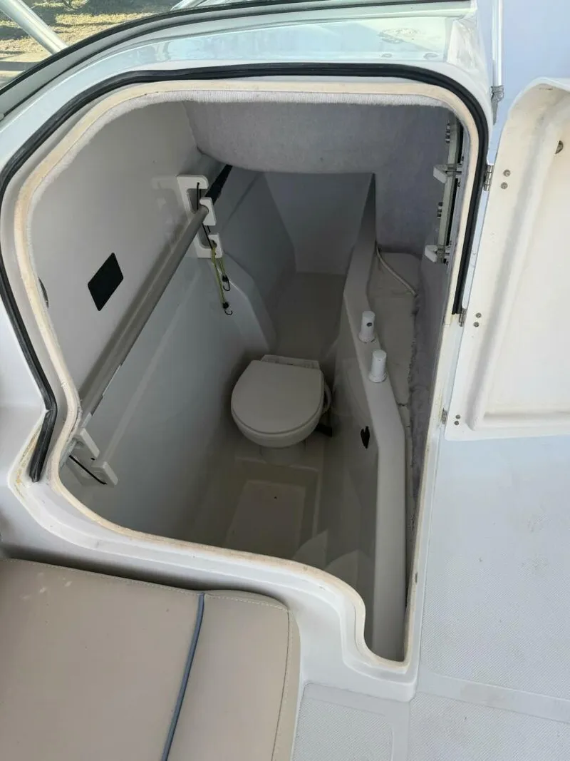Slide: The Image of Glacier Bay 2240 SX Renegade 2004 - 5881871