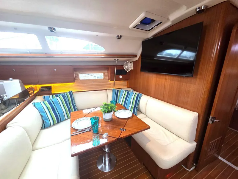 Slide: The Image of Catalina 445 2021 - 5881889