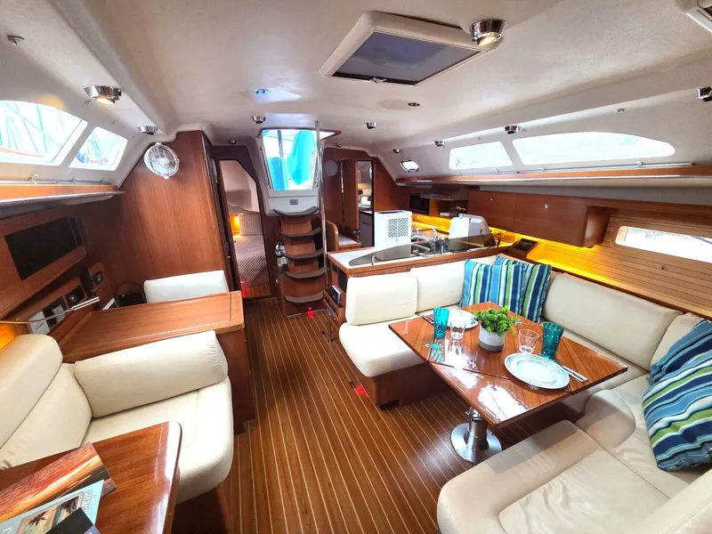 Slide: The Image of Catalina 445 2021 - 5881893