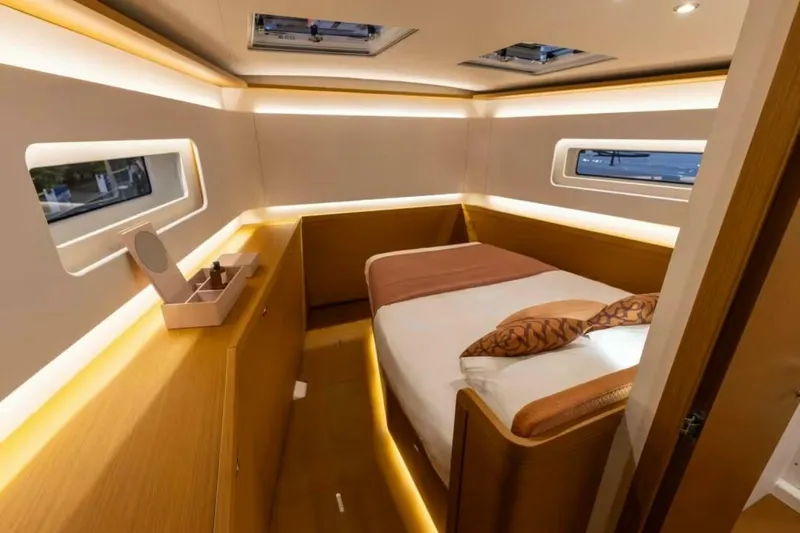 Slide: The Image of Beneteau First 60 Master Cabin - 5886302