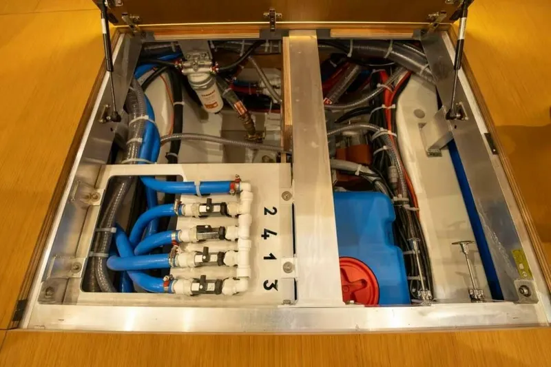 Slide: The Image of Beneteau First 60 Water System - 5886311