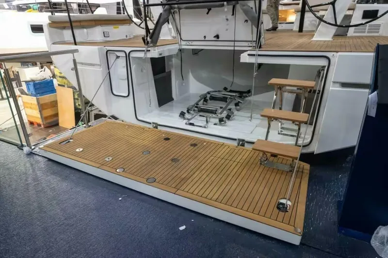 Slide: The Image of Beneteau First 60 Garage - 5886291