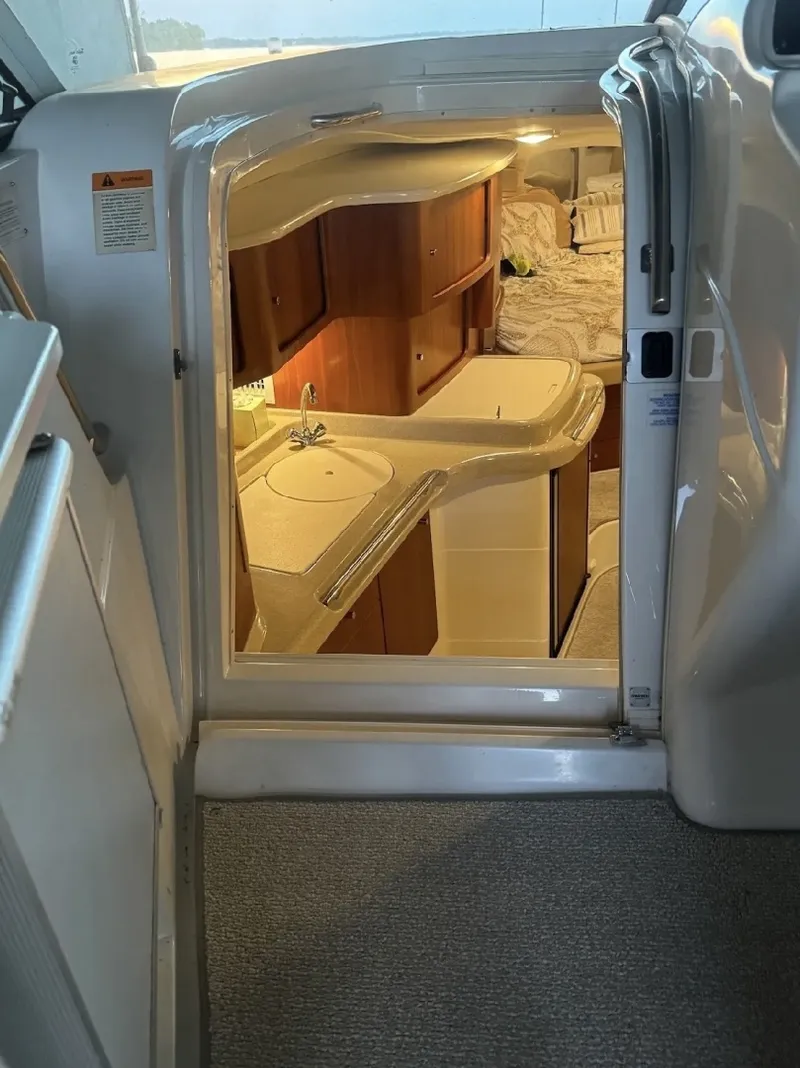 Slide: The Image of Chris-Craft 328 Express Cruiser 2003 - 7458592