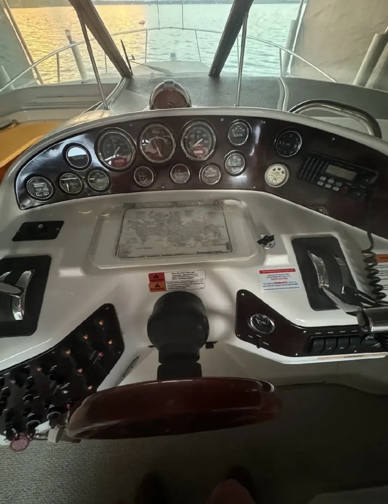 Slide: The Image of Chris-Craft 328 Express Cruiser 2003 - 7458591