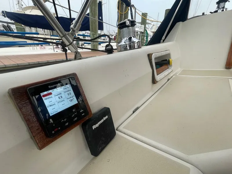 Slide: The Image of O'Day 34 1982 - 5882299