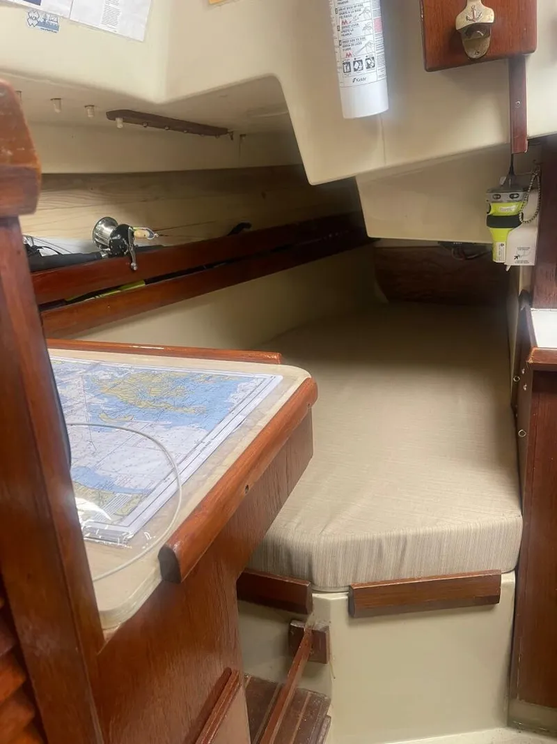 Slide: The Image of O'Day 34 1982 - 5882330