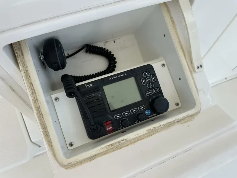 Slide: The Image of Ocean Yachts 50 GOLD COAST - Fly Bridge Helm 2005 Ocean Yachts 50 GOLD COAST - 5882349