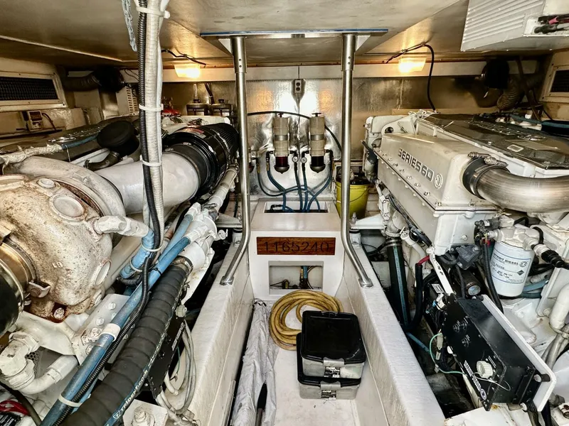 Slide: The Image of Ocean Yachts 50 GOLD COAST - Engine Room 2005 Ocean Yachts 50 GOLD COAST - 5882358