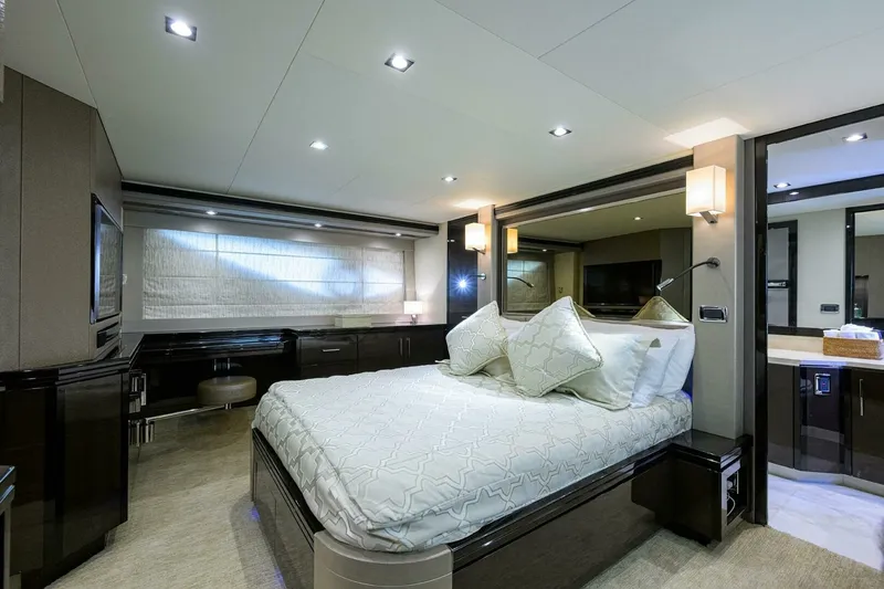 Slide: The Image of Marquis 66 ANDIAMO - Master Stateroom 2016 Marquis 66 660 Sport Yacht ANDIAMO - 7675142