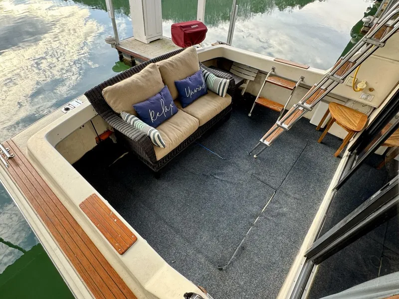 Slide: The Image of Silverton 34 Convertible 1979 - 5882972