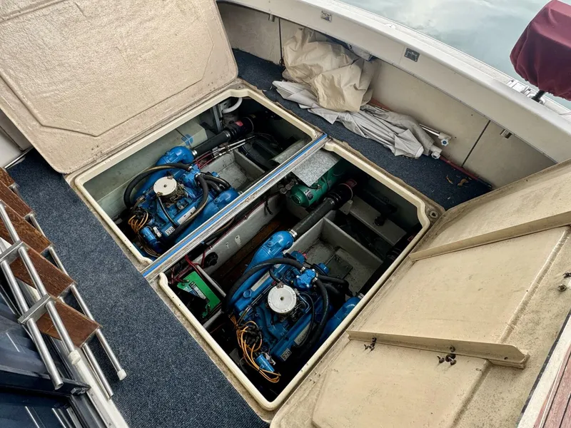 Slide: The Image of Silverton 34 Convertible 1979 - 5882975