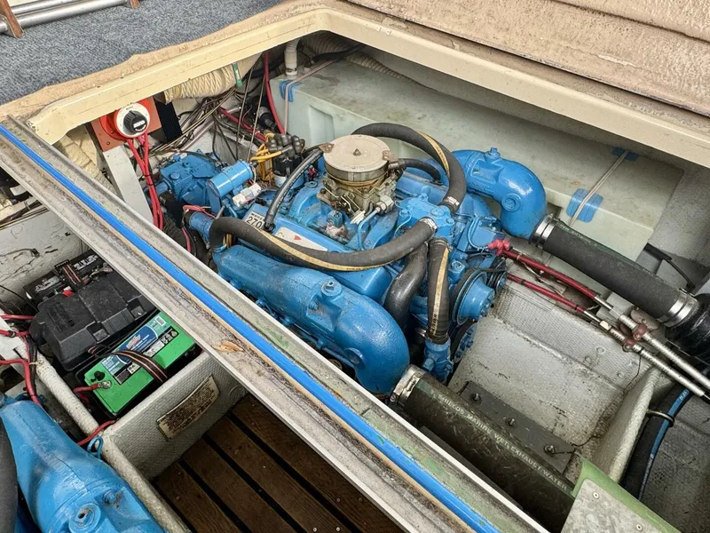 Slide: The Image of Silverton 34 Convertible 1979 - 5882981