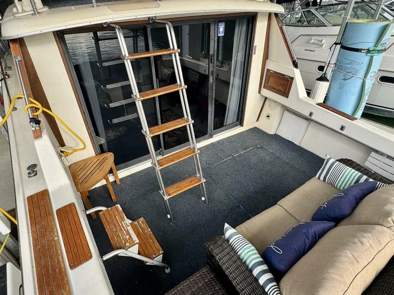 Slide: The Image of Silverton 34 Convertible 1979 - 5882989