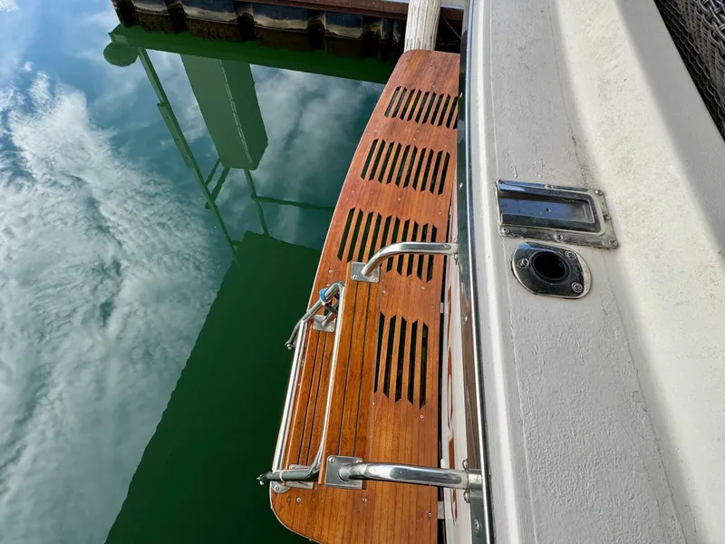 Slide: The Image of Silverton 34 Convertible 1979 - 5882994