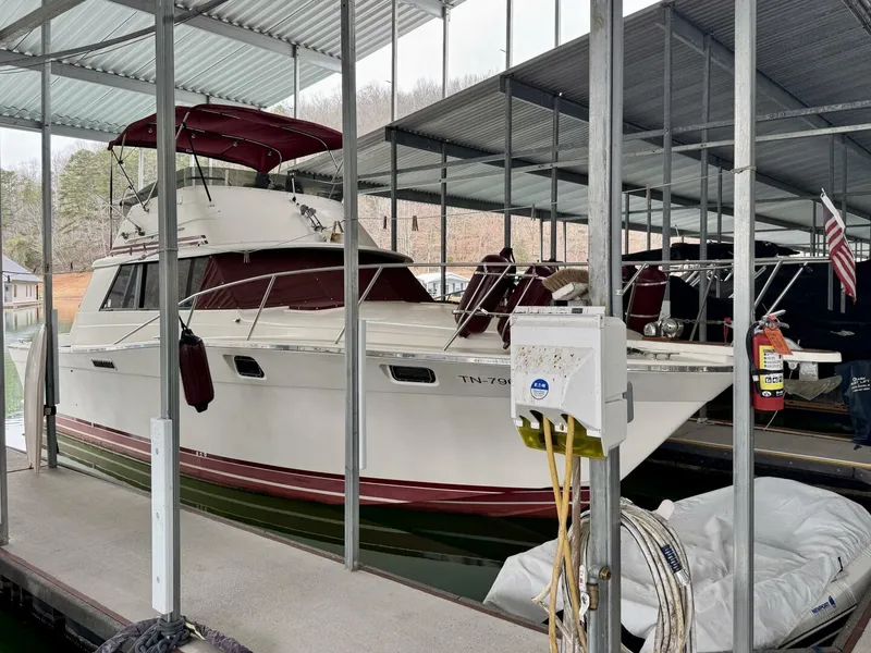 Slide: The Image of Silverton 34 Convertible 1979 - 5882865