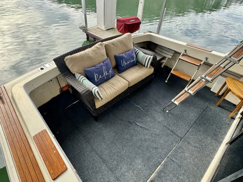 Slide: The Image of Silverton 34 Convertible 1979 - 5882871