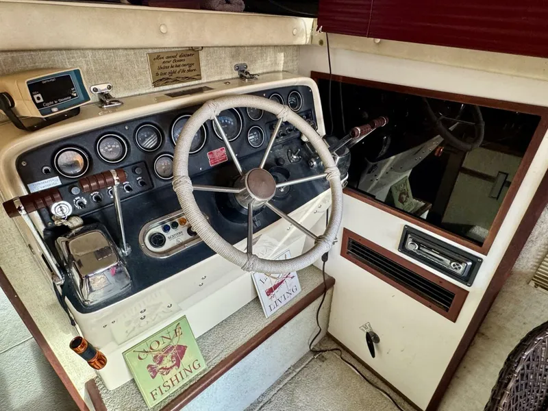 Slide: The Image of Silverton 34 Convertible 1979 - 5882887