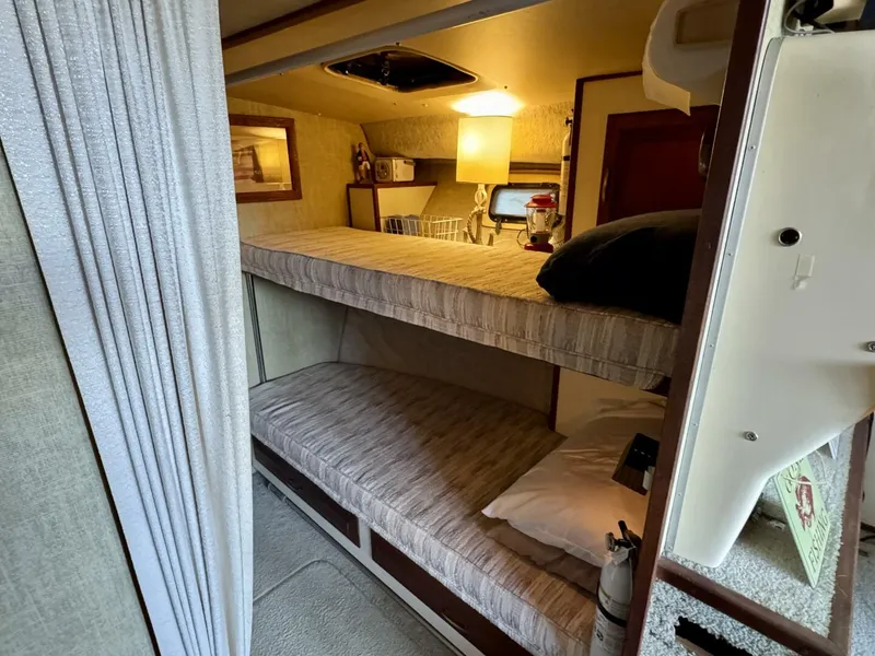 Slide: The Image of Silverton 34 Convertible 1979 - 5882897