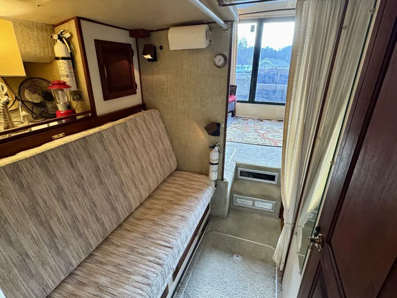 Slide: The Image of Silverton 34 Convertible 1979 - 5882922