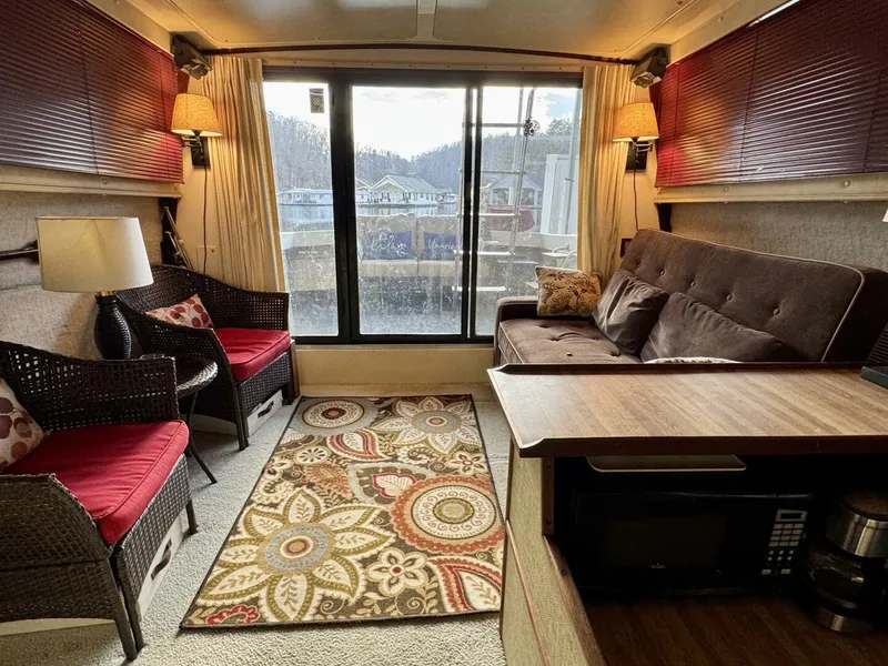 Slide: The Image of Silverton 34 Convertible 1979 - 5882924