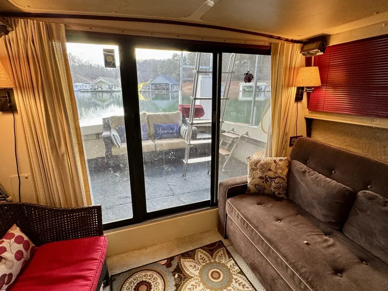 Slide: The Image of Silverton 34 Convertible 1979 - 5882932