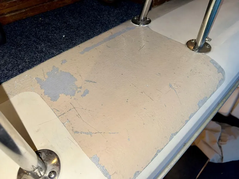 Slide: The Image of Silverton 34 Convertible 1979 - 5882938