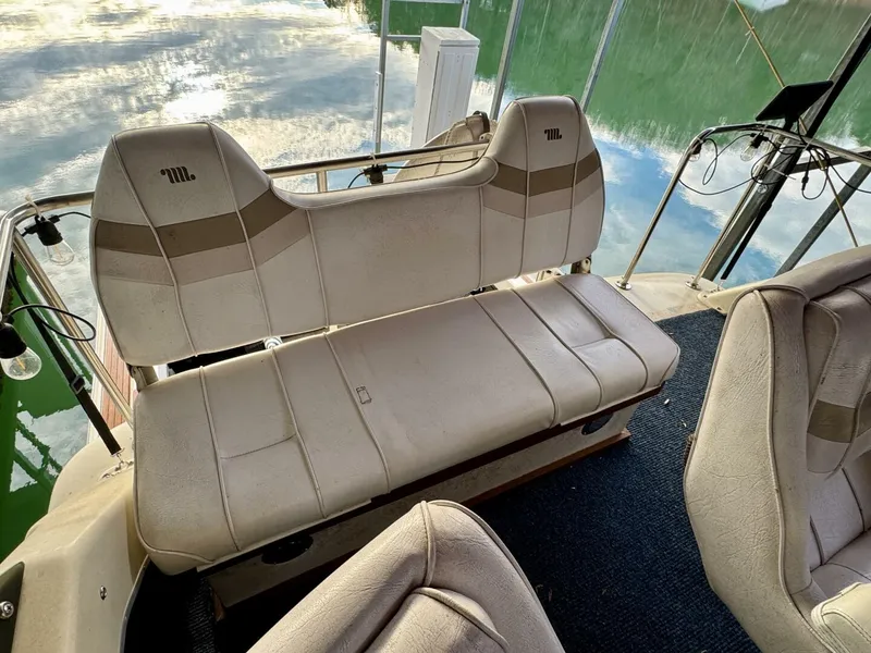 Slide: The Image of Silverton 34 Convertible 1979 - 5882944