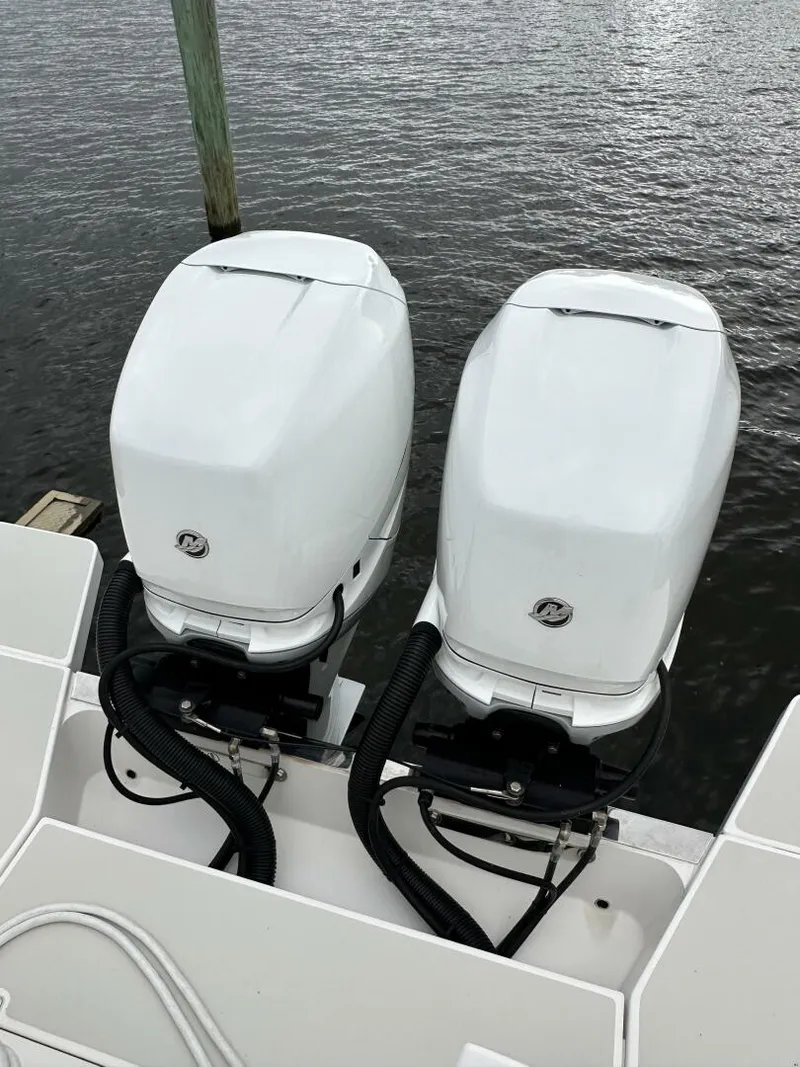 Slide: The Image of Back Cove 34 SHE'S A LADY - Engines 2022 Back Cove 34 SHE'S A LADY - 5883201