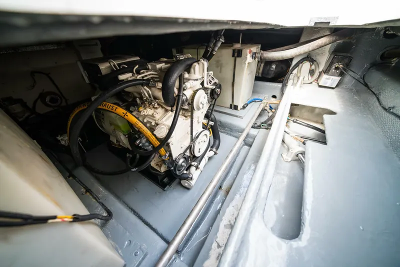 Slide: The Image of Mainship 390 Trawler 2003 - 5892010