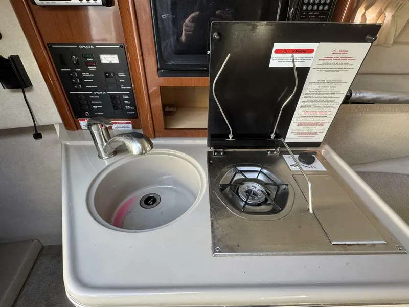 Slide: The Image of Sea Ray 240 Sundancer 2008 - 5883450