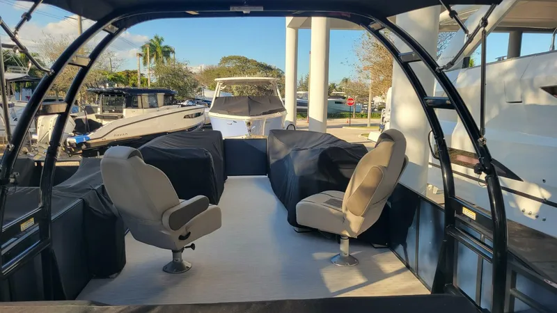 Slide: The Image of Harris 250 Sunliner Sport 2023 - 5922434