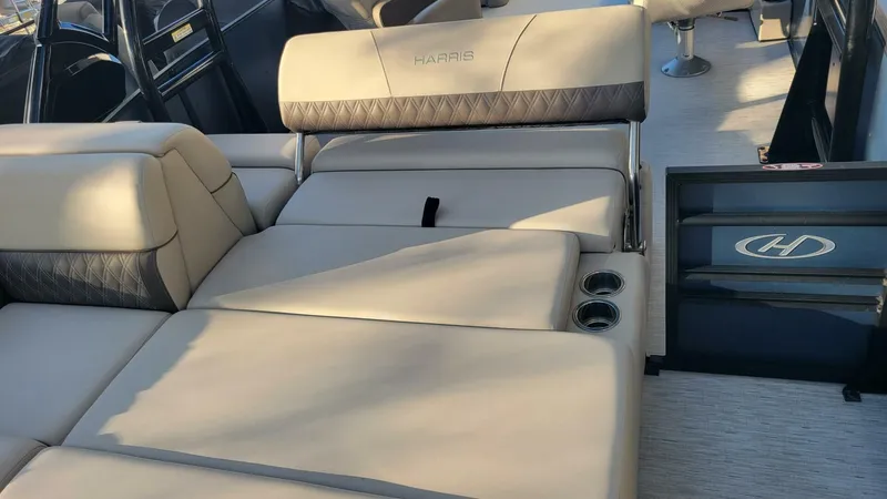 Slide: The Image of Harris 250 Sunliner Sport 2023 - 5922440