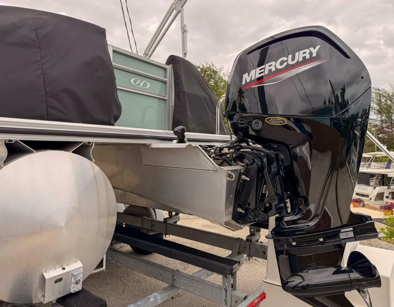 Slide: The Image of Harris 210 Cruiser 2023 - 5892108