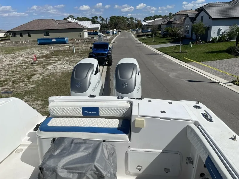 Slide: The Image of Pro-Line 30 Express Walkaround 2004 - 7529540