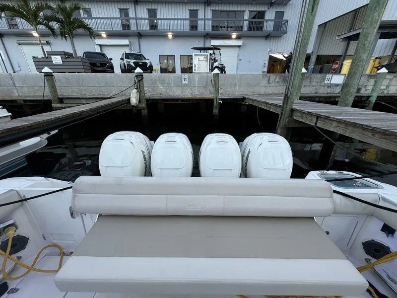 Slide: The Image of Boston Whaler 420 Outrage 2020 - 5884542