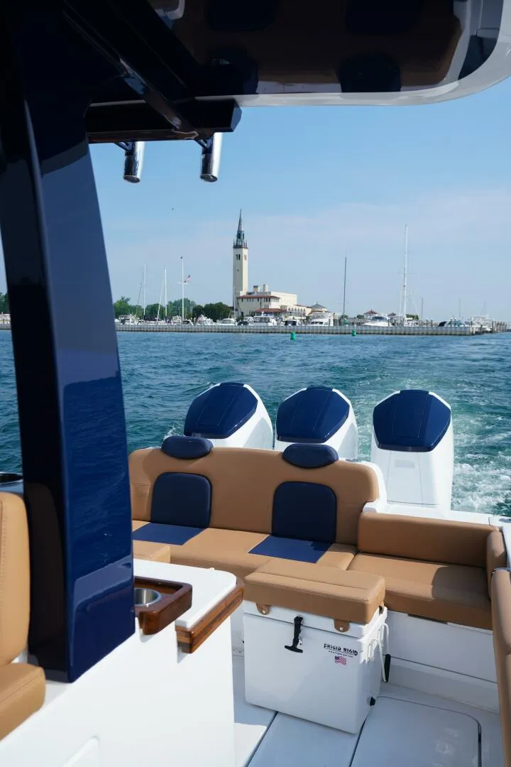 Slide: The Image of HCB 42 Lujo 2023 - 5971266