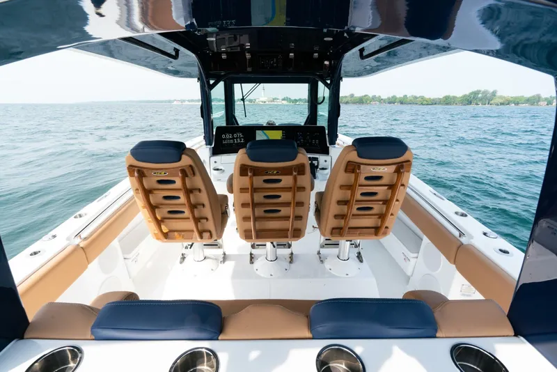 Slide: The Image of HCB 42 Lujo 2023 - 5971242