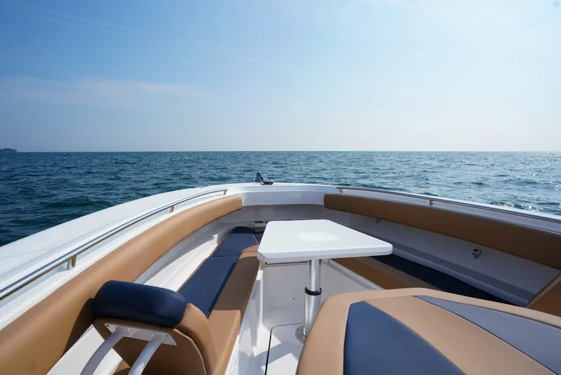 Slide: The Image of HCB 42 Lujo 2023 - 5971263