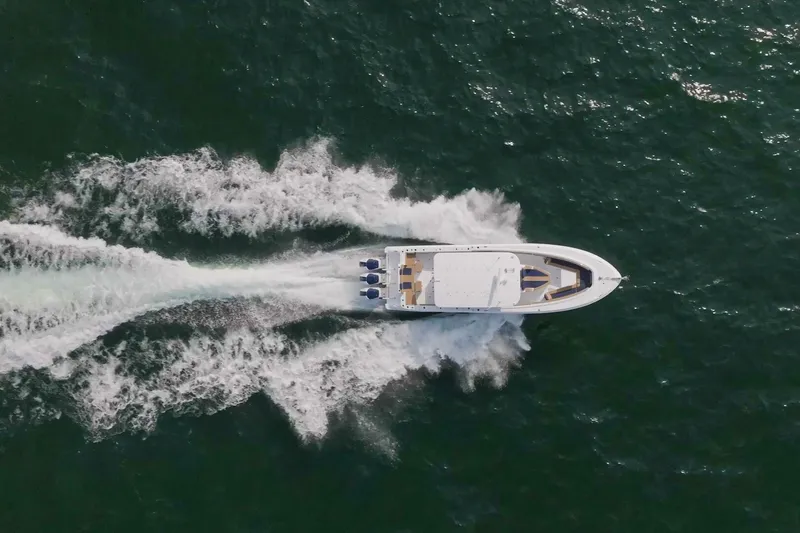 Slide: The Image of HCB 42 Lujo 2023 - 5971273