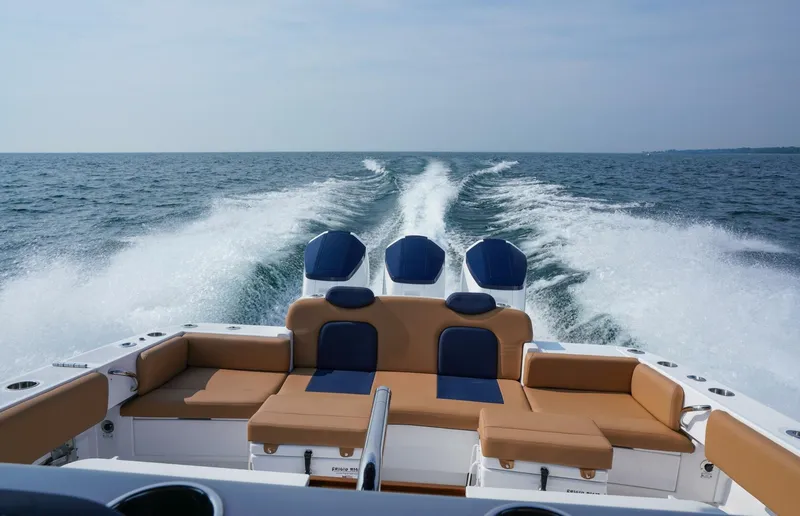 Slide: The Image of HCB 42 Lujo 2023 - 5971257