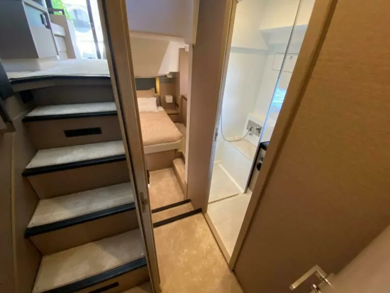 Slide: The Image of Entrance To Master SR From Companionway - 5883756