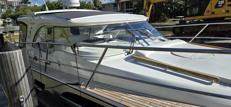 Slide: The Image of Marex 310 Suncruiser 2025 - 5883821