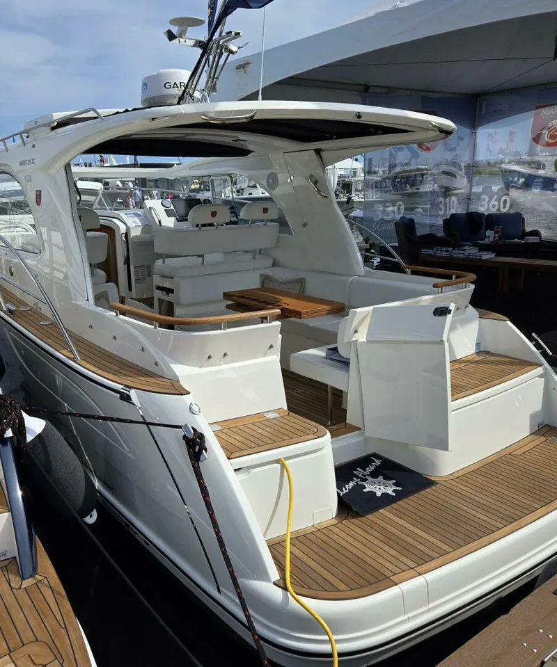 Slide: The Image of Marex 310 Suncruiser 2025 - 5883805
