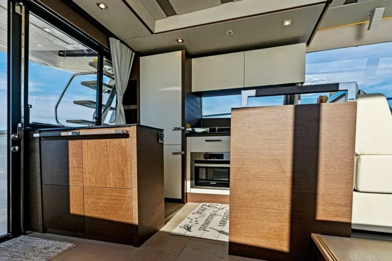 Slide: The Image of 2019 63 Prestige Flybridge - RT Time - Galley - 5883939