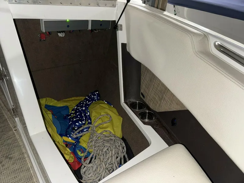 Slide: The Image of Cobalt R3 2018 - 5884073