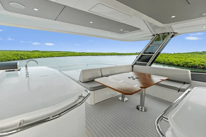 Slide: The Image of Aquila 50 Yacht 2026 - 5884258