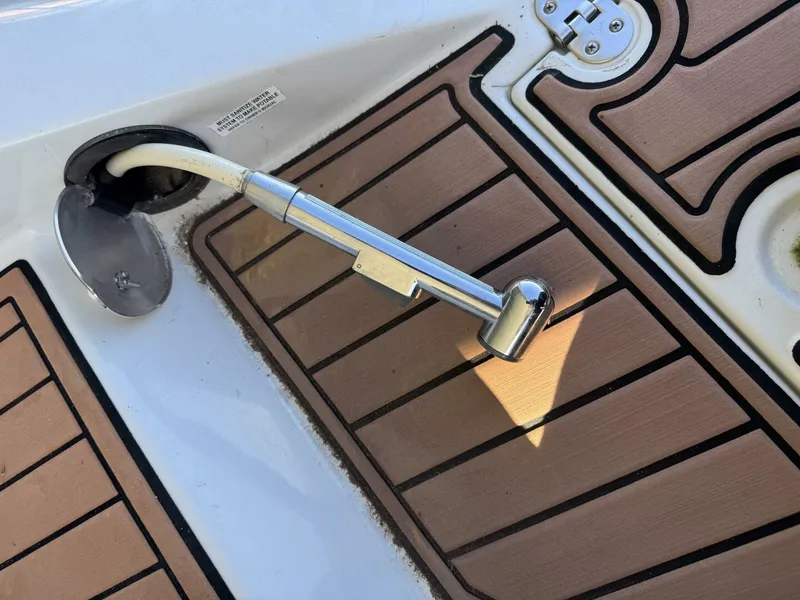 Slide: The Image of Crownline Boats Eclipse E4 2016 - 5974232