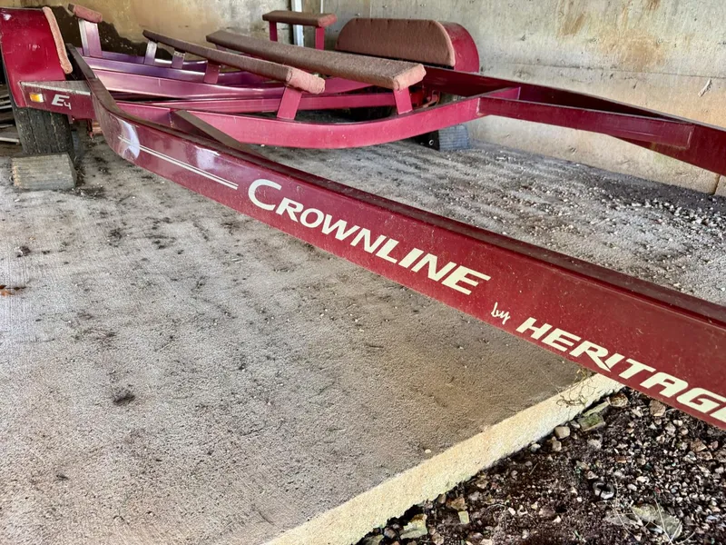 Slide: The Image of Crownline Boats Eclipse E4 2016 - 5974292