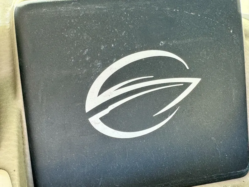 Slide: The Image of Crownline Boats Eclipse E4 2016 - 5974301